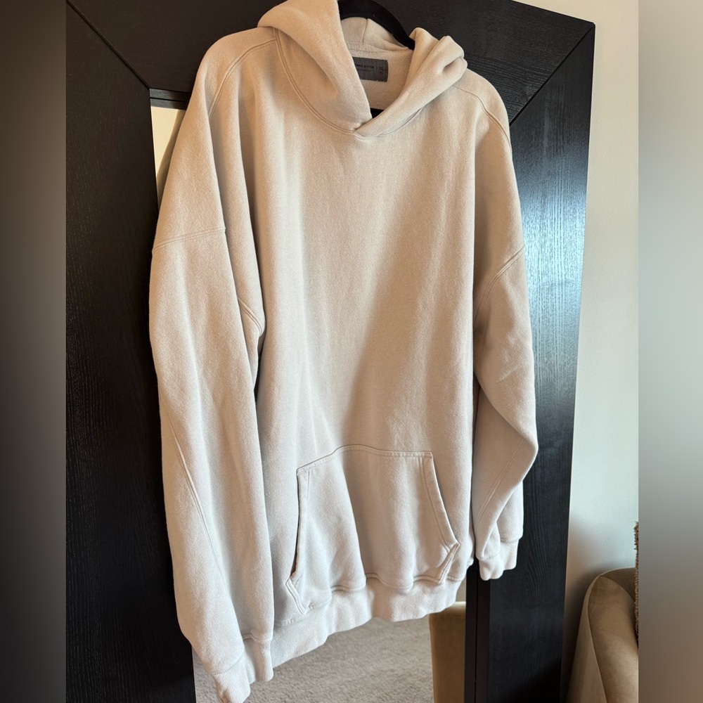 Essential Pullover Hoodie - Picture 4 of 9
